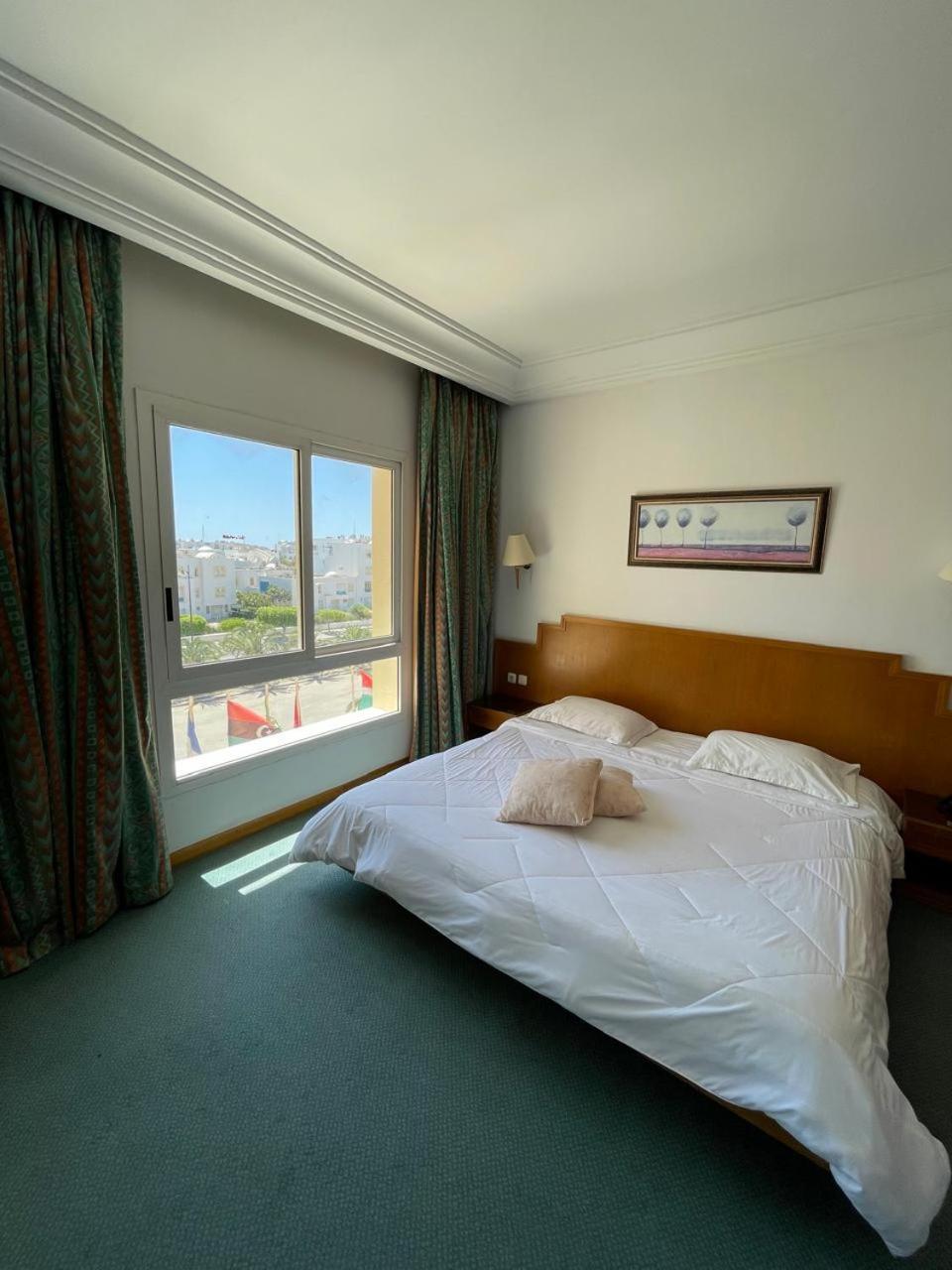 Marina Palace Hotel Yasmine