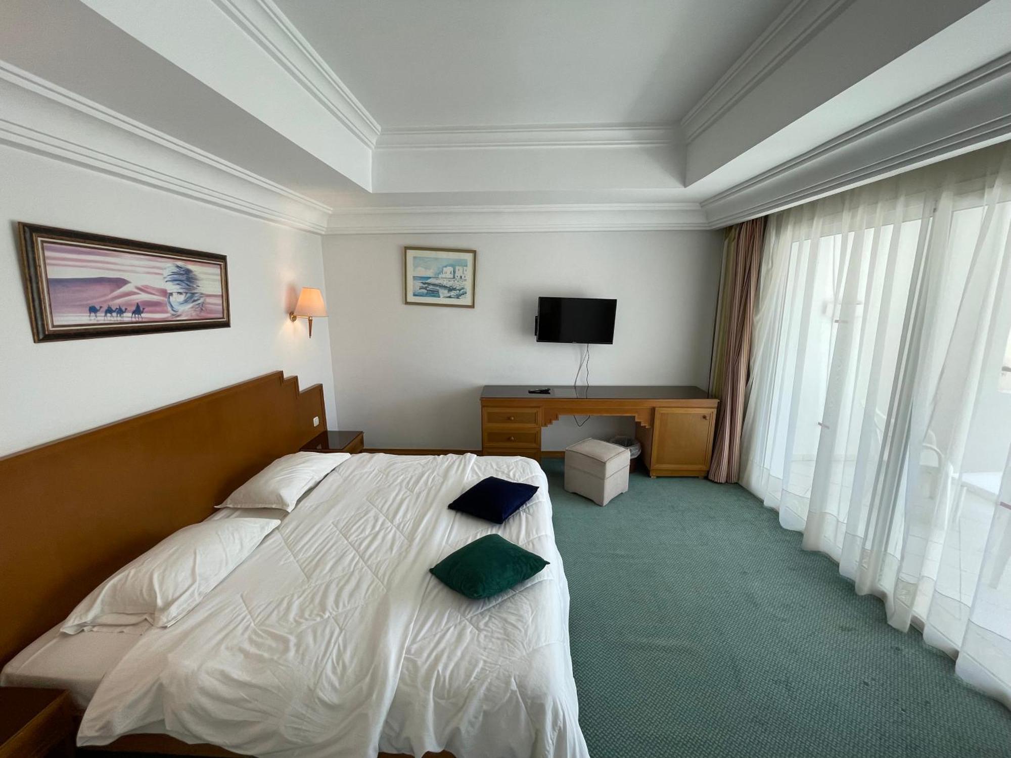 Marina Palace 4* Yasmine