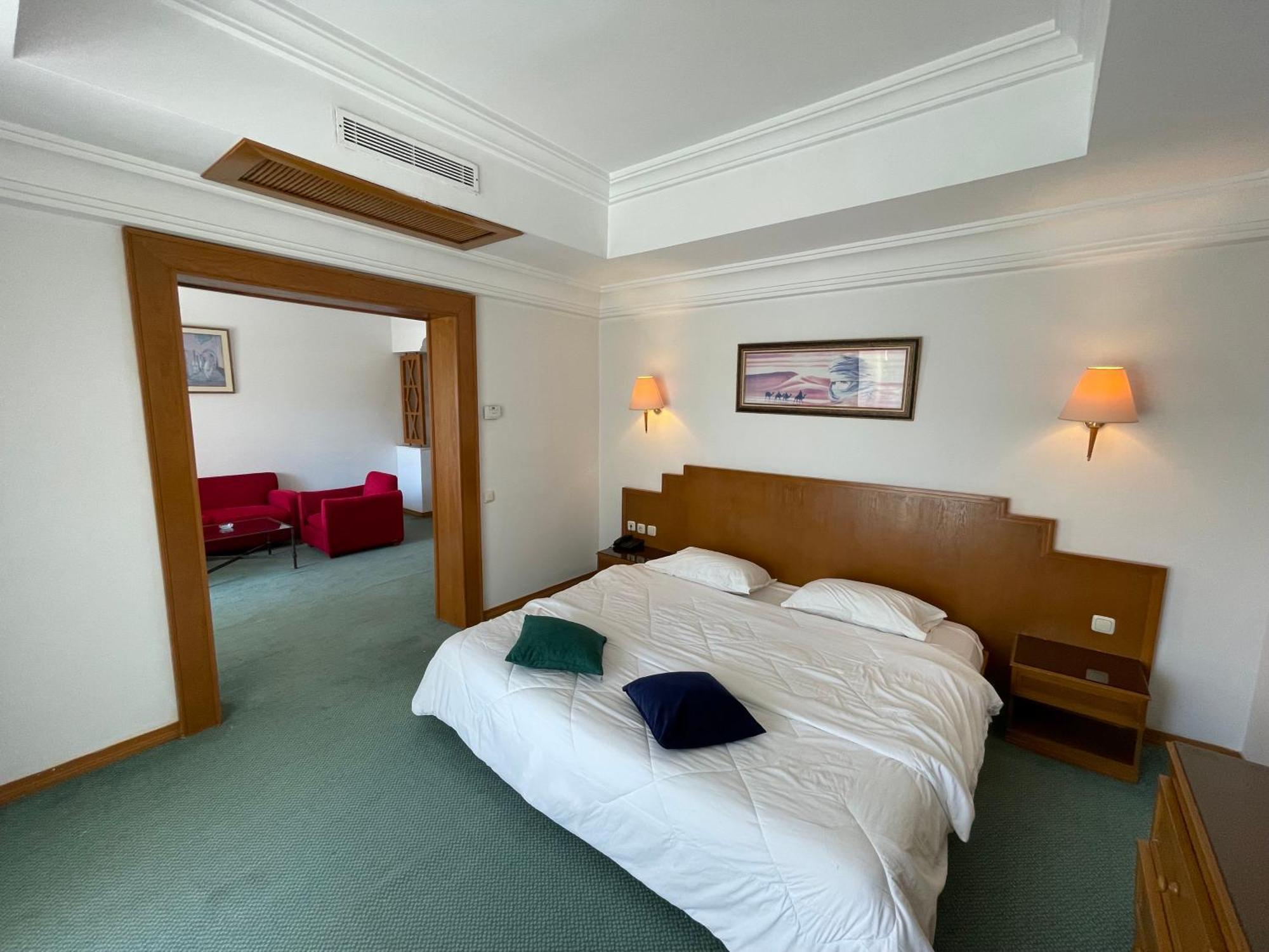 Marina Palace Hotel