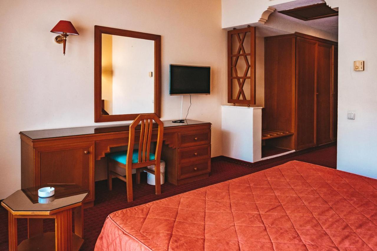 Marina Palace 4* Yasmine