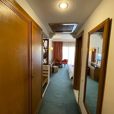 Marina Palace Yasmine Exterior foto