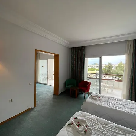 Marina Palace Yasmine Habitación foto