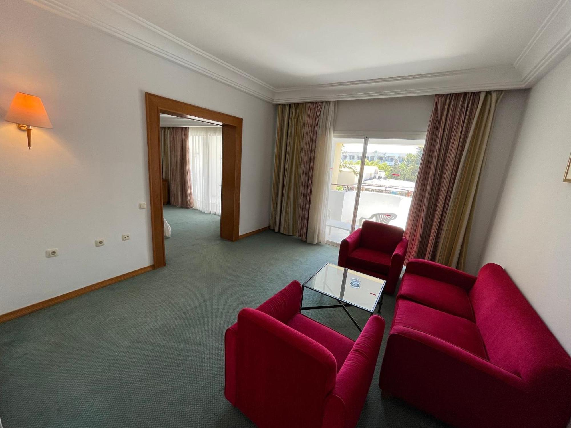 Marina Palace Hotel Yasmine