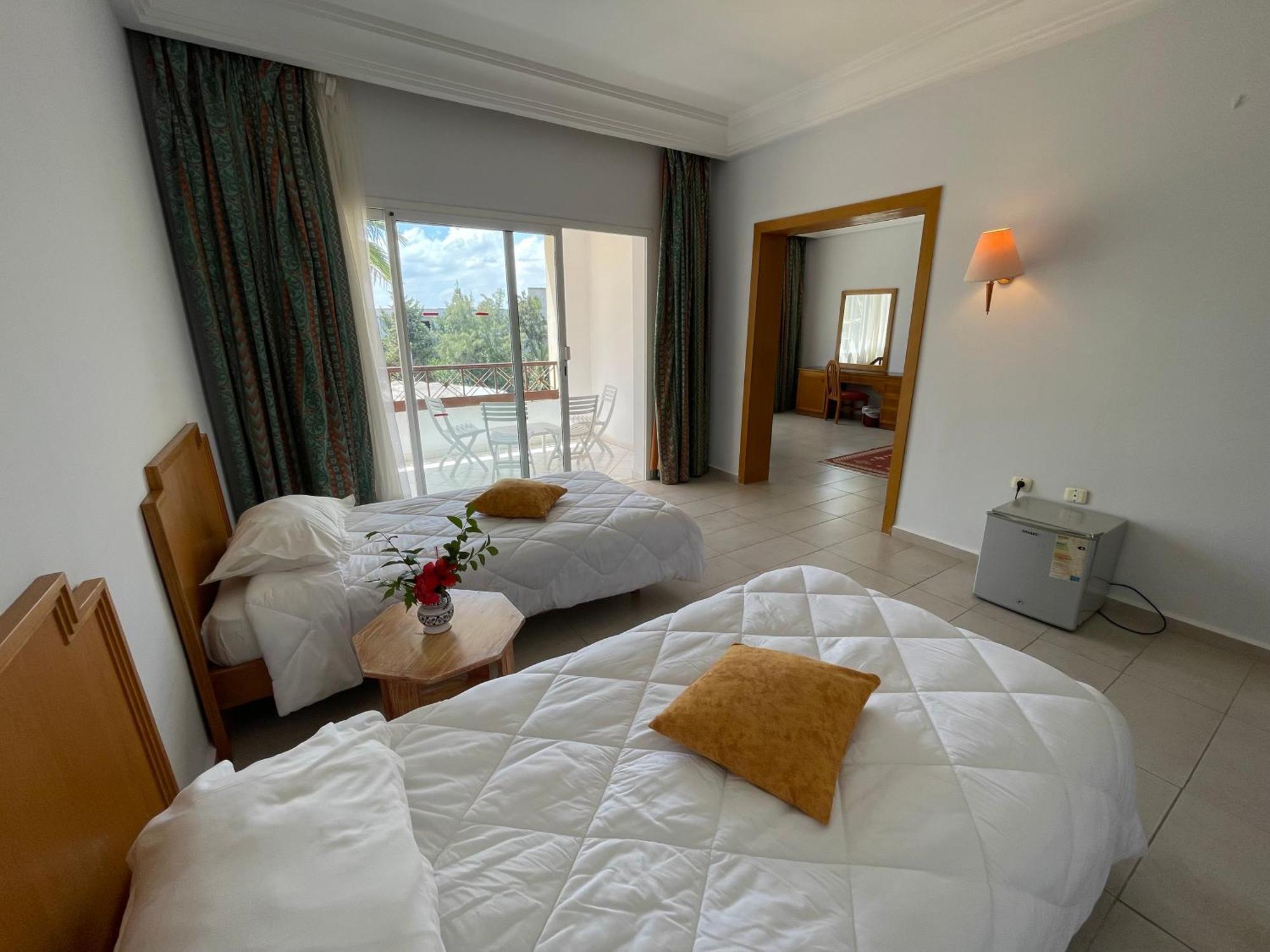 Marina Palace 4*
