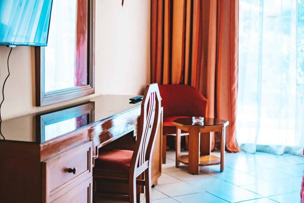 Marina Palace Hotel